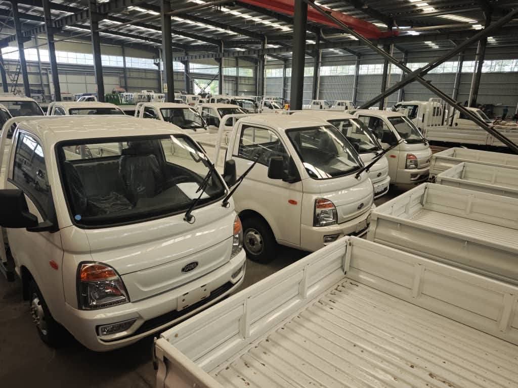 صور المصنع - شاحنات كاما