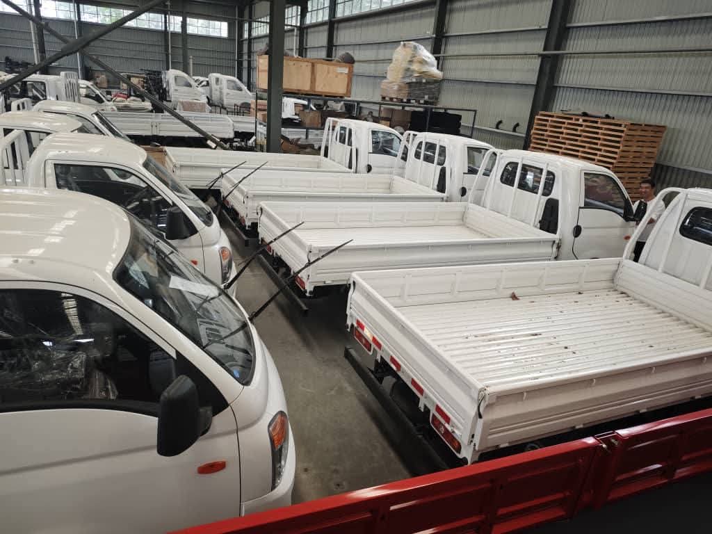 صور المصنع - شاحنات كاما