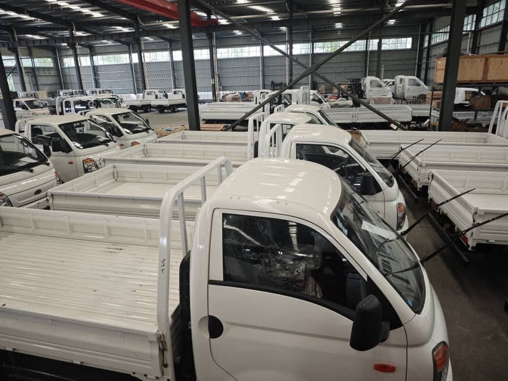 صور المصنع - شاحنات كاما