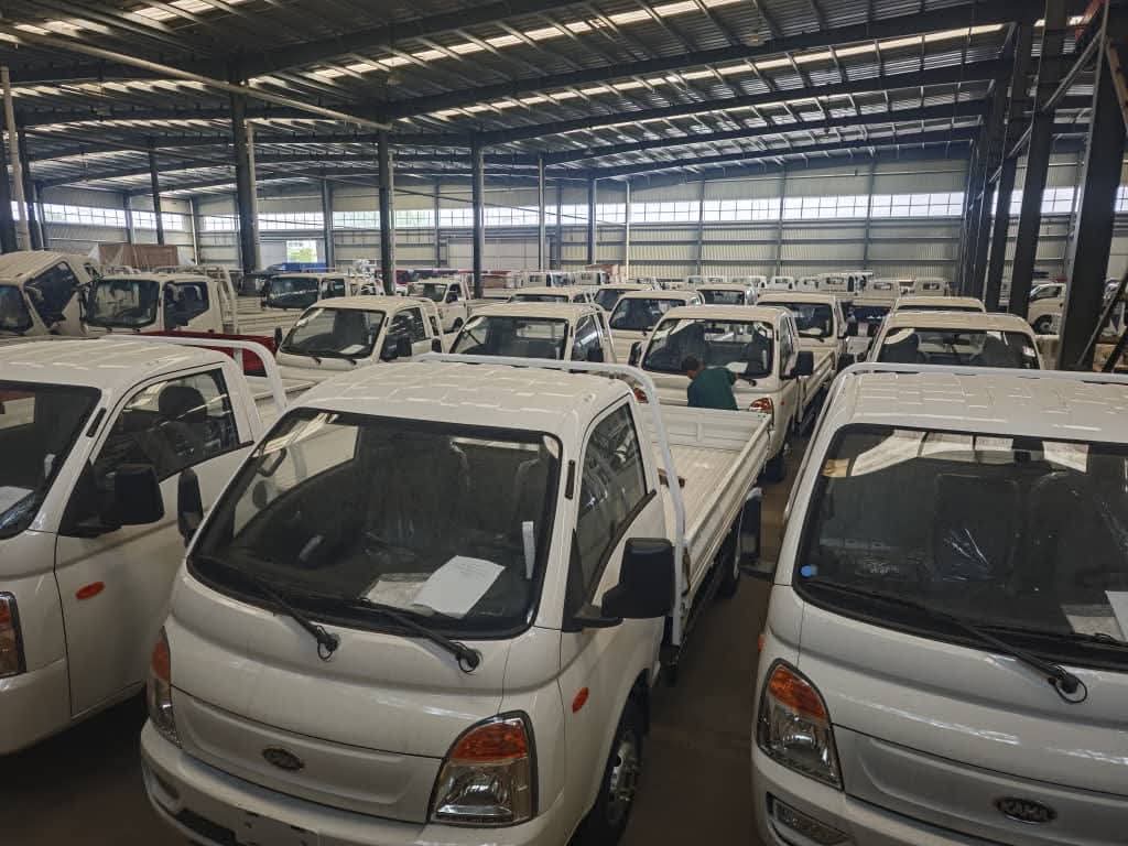 صور المصنع - شاحنات كاما